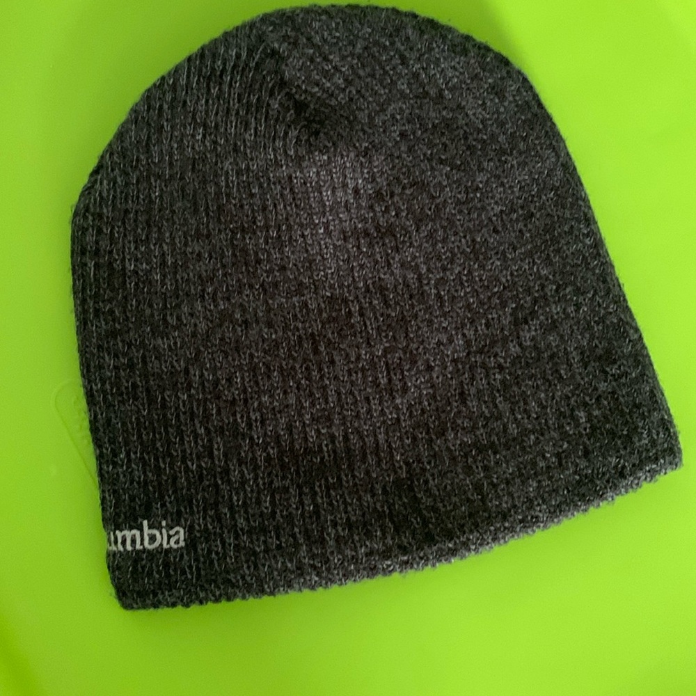 Columbia winter hat new without tags. Never worn